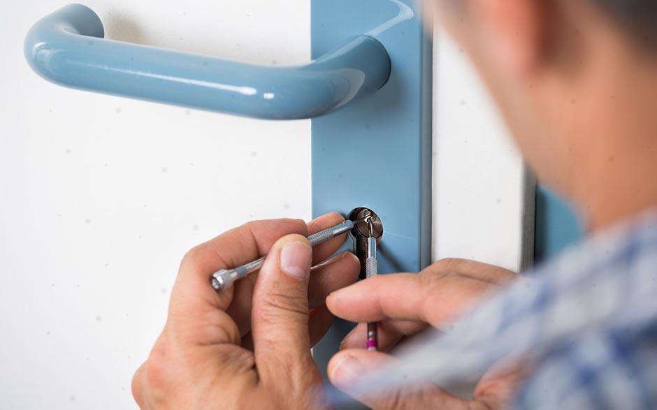 remplacement de serrure Magny-les-Hameaux